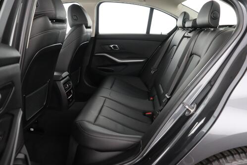 BMW 318  IA + CARPLAY + GPS + PDC + CRUISE + LEDER + ALU 