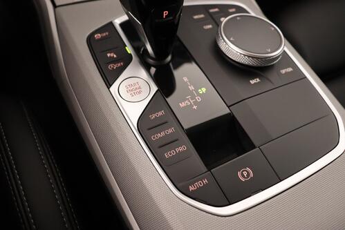 BMW 318  IA + CARPLAY + GPS + PDC + CRUISE + LEDER + ALU 