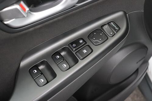 HYUNDAI Kona  PRIME 1.6i  DCT + A/T + GPS + CARPLAY + CAMERA + PDC + CRUISE + ALU 18