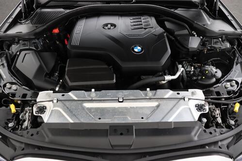 BMW 320 IA TOURING ADVANTAGE + CARPLAY + GPS + PDC + CRUISE + ALU