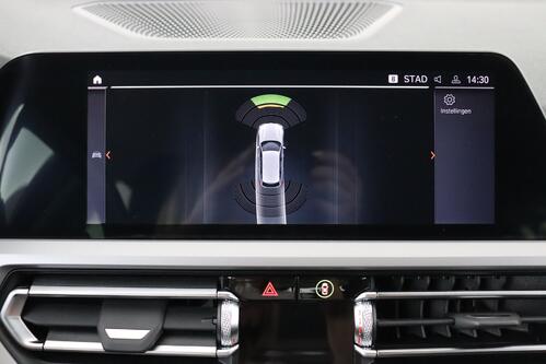 BMW 320 IA TOURING ADVANTAGE + CARPLAY + GPS + PDC + CRUISE + ALU