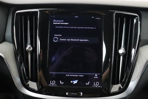 VOLVO V60 INSCRIPTION  2.0T6  GEARTRONIC PHEV + GPS + LEDER + CAMERA + PDC + CRUISE + ALU 19 + TREKHAAK 