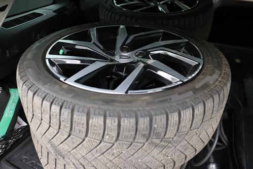 VOLVO V60 INSCRIPTION  2.0T6  GEARTRONIC PHEV + GPS + LEDER + CAMERA + PDC + CRUISE + ALU 19 + TREKHAAK 