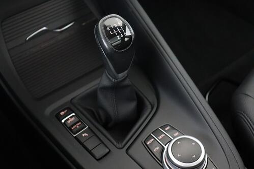 BMW X1 sDrive18d + GPS + PDC + CRUISE + PANO + LEDER + ALU 