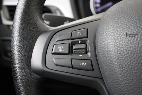 BMW X1 sDrive18d + GPS + PDC + CRUISE + PANO + LEDER + ALU 