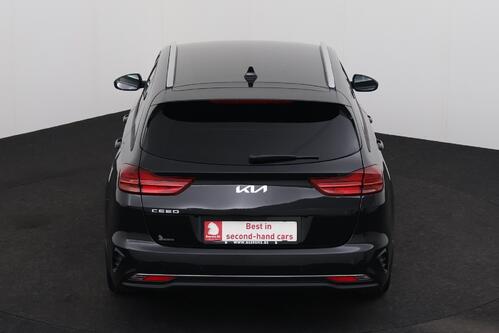 KIA Ceed SW 1.5 T-GDI 1 + CARPLAY + GPS + CAMERA + PDC + ALU