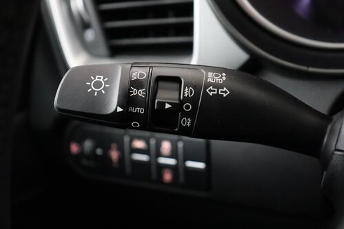 KIA Ceed SW 1.5 T-GDI 1 + CARPLAY + GPS + CAMERA + PDC + ALU