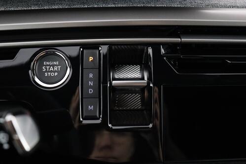 PEUGEOT 3008  ALLURE 1.2 PURETECH EAT8  HEV + A/T + GPS + CARPLAY + CAMERA + PDC + CRUISE(ACC) + ALU 19