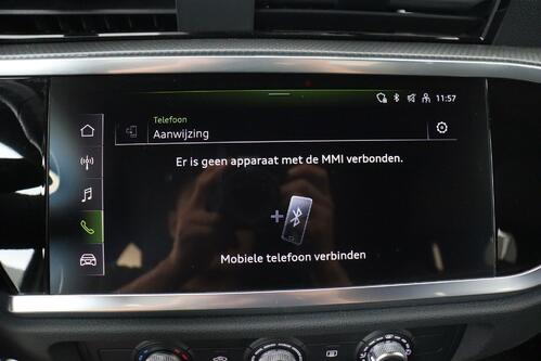 AUDI Q3 35 2.0 TDI S-TRONIC + A/T + AIRCO + HALF-LEDER