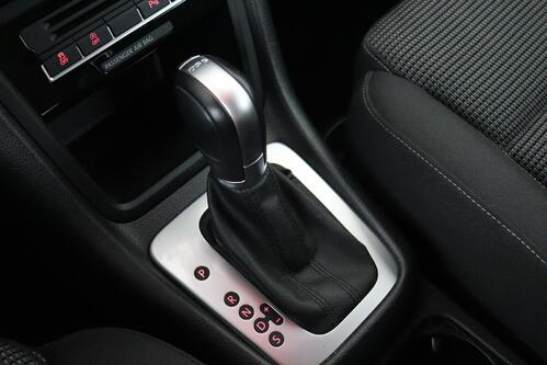 VOLKSWAGEN Sharan  1.4 TSI DSG + 7PL. + GPS + PDC + ALU + TREKHAAK