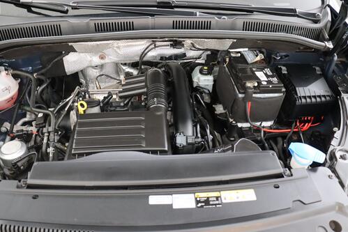 VOLKSWAGEN Sharan  1.4 TSI DSG + 7PL. + GPS + PDC + ALU + TREKHAAK