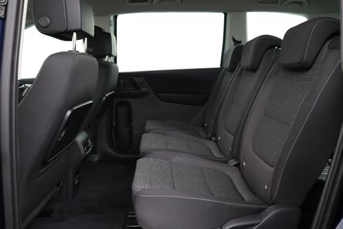 VOLKSWAGEN Sharan  1.4 TSI DSG + 7PL. + GPS + PDC + ALU + TREKHAAK