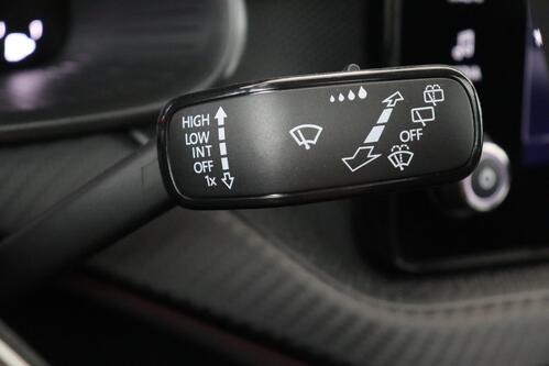 SKODA Kamiq MONTE CARLO 1.0 TSI DSG + CARPLAY + CAMERA + PDC + PANO DAK + ALU 17