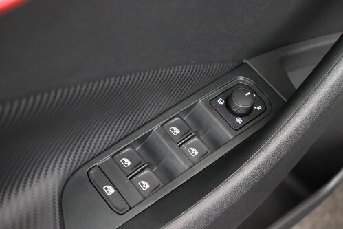 SKODA Kamiq MONTE CARLO 1.0 TSI DSG + CARPLAY + CAMERA + PDC + PANO DAK + ALU 17