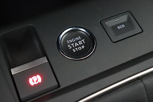 CITROEN C5 Aircross PLUS  1.2 PURETECH  131PK + GPS + CARPLAY + CAMERA + PDC + CRUISE + HALF/LEDER + ALU 18