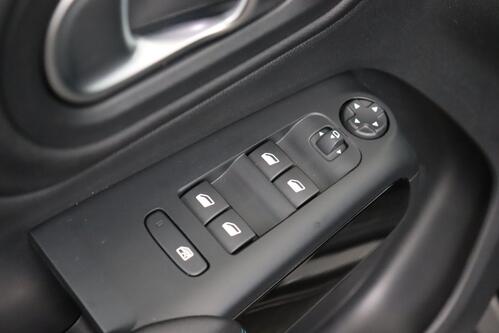 CITROEN C5 Aircross PLUS  1.2 PURETECH  131PK + GPS + CARPLAY + CAMERA + PDC + CRUISE + HALF/LEDER + ALU 18