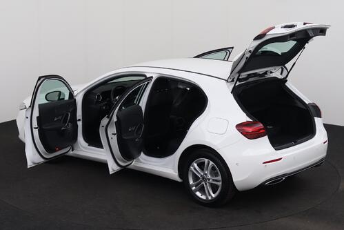MERCEDES-BENZ A  250 e iA PROGRESSIVE DCT  + GPS + CAMERA + PDC + HALF-LEDER + ALU 