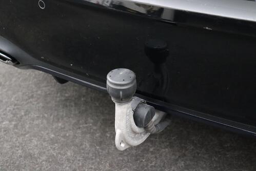 MERCEDES-BENZ A 220 iA AMG LINE + CAMERA + GPS + PDC + CRUISE (ACC) + PANO + LEDER 