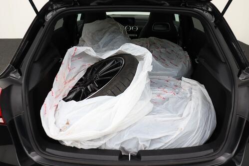 MERCEDES-BENZ A 220 iA AMG LINE + CAMERA + GPS + PDC + CRUISE (ACC) + PANO + LEDER 