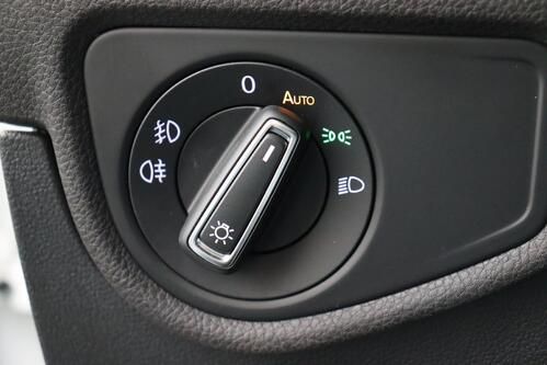 VOLKSWAGEN Touran 1.5 TSI DSG7 + 7PL. + CARPLAY + CAMERA + PDC
