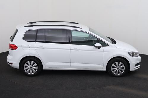 VOLKSWAGEN Touran 1.5 TSI DSG7 + 7PL. + CARPLAY + CAMERA + PDC