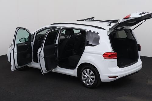 VOLKSWAGEN Touran 1.5 TSI DSG7 + 7PL. + CARPLAY + CAMERA + PDC