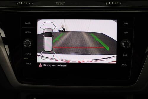 VOLKSWAGEN Touran 1.5 TSI DSG7 + 7PL. + CARPLAY + CAMERA + PDC