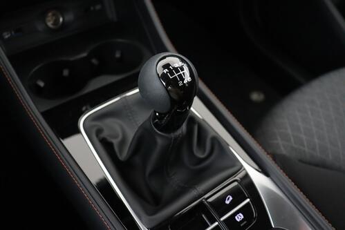 MG HS 1.5 T-GDI COMFORT + GPS + CAMERA + PDC + CRUISE + ALU 