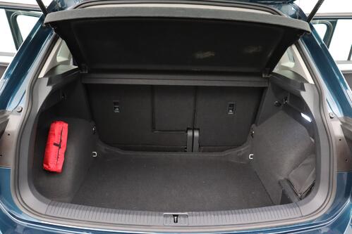 VOLKSWAGEN Tiguan  2.0 TDI DSG + GPS + PDC + CRUISE + ALU