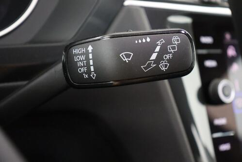 VOLKSWAGEN Tiguan  2.0 TDI DSG + GPS + PDC + CRUISE + ALU