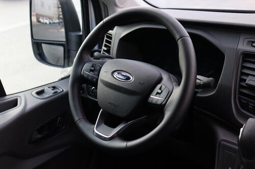 FORD Transit  VAN L4H2 2.0 AT TDCi TREND BUSINESS  + PDC + CRUISE + AIRCO 