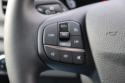 FORD Transit  VAN L4H2 2.0 AT TDCi TREND BUSINESS  + PDC + CRUISE + AIRCO 