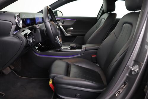 MERCEDES-BENZ A  250 e PROGRESSIVE LINE iA + GPS + LEDER + CAMERA + PDC + CRUISE(ACC) + OPEN DAK + ALU 17 + TREKHAAK 