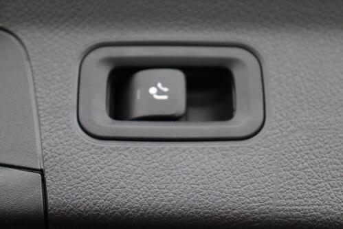 MERCEDES-BENZ A  250 e PROGRESSIVE LINE iA + GPS + LEDER + CAMERA + PDC + CRUISE(ACC) + OPEN DAK + ALU 17 + TREKHAAK 