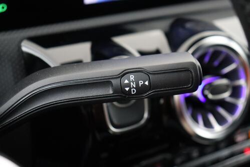 MERCEDES-BENZ A  250 e PROGRESSIVE LINE iA + GPS + LEDER + CAMERA + PDC + CRUISE(ACC) + OPEN DAK + ALU 17 + TREKHAAK 