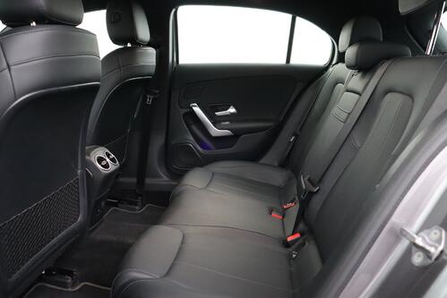 MERCEDES-BENZ A  250 e PROGRESSIVE LINE iA + GPS + LEDER + CAMERA + PDC + CRUISE(ACC) + OPEN DAK + ALU 17 + TREKHAAK 