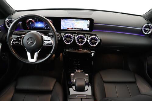 MERCEDES-BENZ A  250 e PROGRESSIVE LINE iA + GPS + LEDER + CAMERA + PDC + CRUISE(ACC) + OPEN DAK + ALU 17 + TREKHAAK 