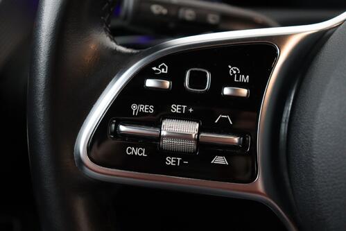 MERCEDES-BENZ A  250 e PROGRESSIVE LINE iA + GPS + LEDER + CAMERA + PDC + CRUISE(ACC) + OPEN DAK + ALU 17 + TREKHAAK 