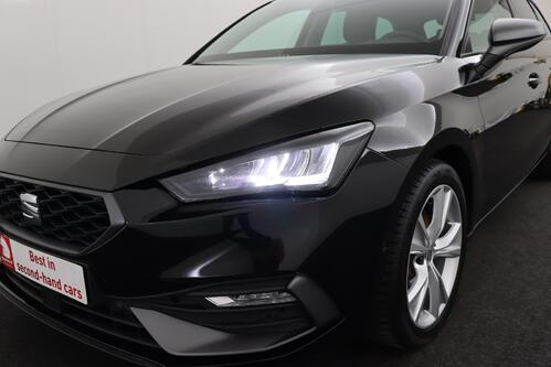 SEAT Leon FR SPORTSTOURER 2.0TDI  DSG + GPS + CARPLAY + CAMERA + PDC + CRUISE + ALU