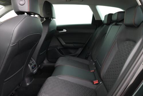 SEAT Leon SPORTSTOURER FR 2.0TDI DSG + CARPLAY + CAMERA + PDC + ALU