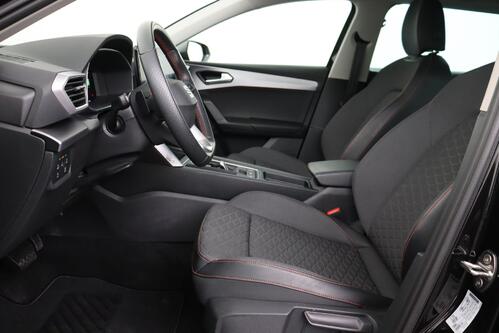 SEAT Leon SPORTSTOURER FR 2.0TDI DSG + CARPLAY + CAMERA + PDC + ALU