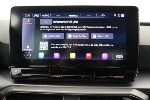 SEAT Leon SPORTSTOURER FR 2.0TDI DSG + CARPLAY + CAMERA + PDC + ALU