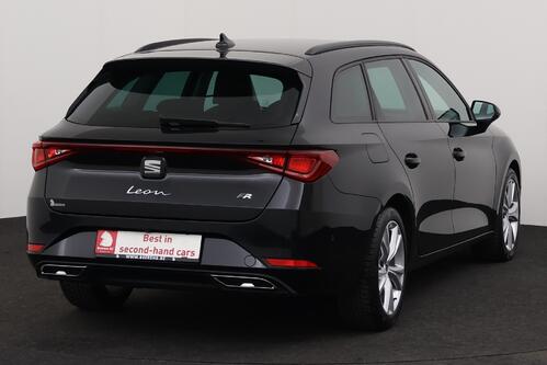 SEAT Leon SPORTSTOURER FR 2.0TDI DSG + CARPLAY + CAMERA + PDC + ALU