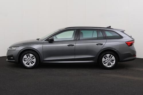 SKODA Octavia COMBI 2.0TDi DSG + CARPLAY + PDC + CRUISE