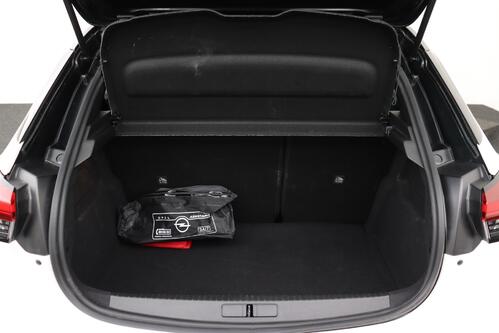 OPEL Corsa  GS -LINE 1.2i TURBO  + A/T + CARPLAY + CAMERA + PDC + CRUISE + ALU 