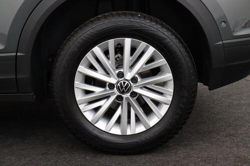 VOLKSWAGEN T-Roc LIFE 1.0 MT TSI + GPS + CARPLAY + PDC + ALU 