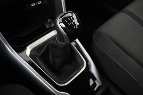 VOLKSWAGEN T-Roc LIFE 1.0 MT TSI + GPS + CARPLAY + PDC + ALU 