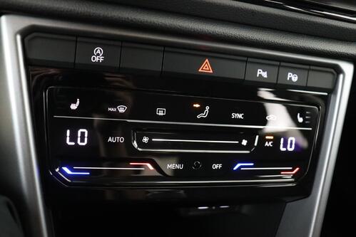 VOLKSWAGEN T-Roc LIFE 1.0 MT TSI + GPS + CARPLAY + PDC + ALU 