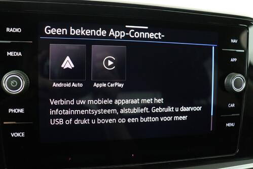 VOLKSWAGEN T-Roc LIFE 1.0 MT TSI + GPS + CARPLAY + PDC + ALU 