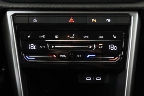 VOLKSWAGEN T-Roc LIFE 1.0 TSI  + GPS + CARPLAY + PDC + ALU 